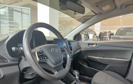 Hyundai Solaris II рестайлинг, 2021 год, 1 617 000 рублей, 20 фотография