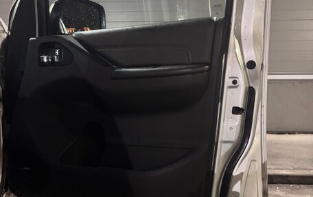 Nissan Pathfinder, 2008 год, 850 000 рублей, 9 фотография