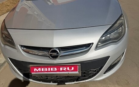 Opel Astra J, 2012 год, 650 000 рублей, 1 фотография