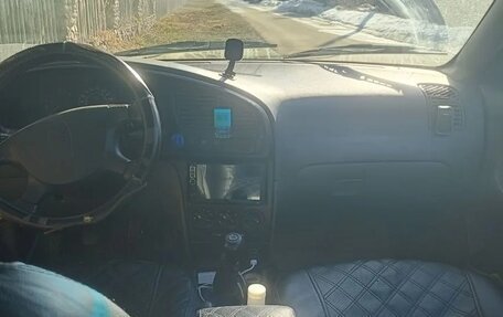 KIA Sephia II, 2002 год, 110 000 рублей, 6 фотография