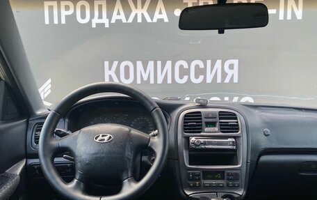 Hyundai Sonata IV рестайлинг, 2004 год, 415 000 рублей, 13 фотография