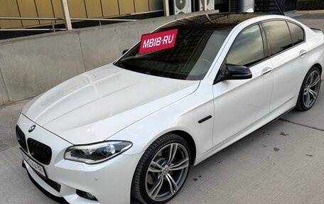 BMW 5 серия, 2014 год, 3 000 000 рублей, 2 фотография