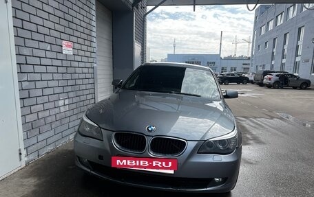 BMW 5 серия, 2007 год, 1 010 000 рублей, 2 фотография