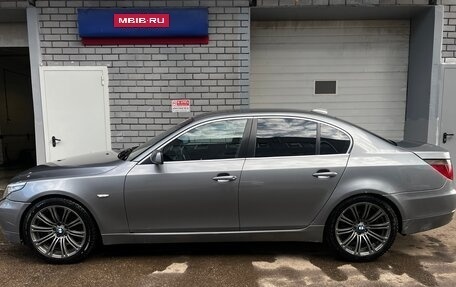 BMW 5 серия, 2007 год, 1 010 000 рублей, 4 фотография
