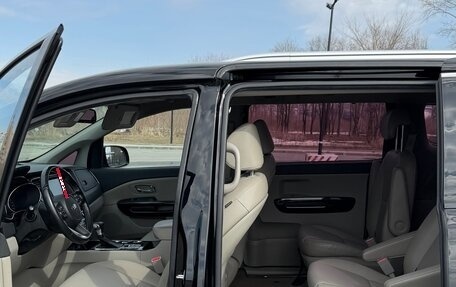 KIA Carnival III, 2020 год, 2 900 000 рублей, 6 фотография