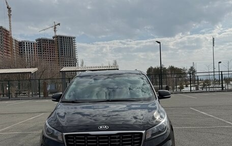 KIA Carnival III, 2020 год, 2 900 000 рублей, 5 фотография