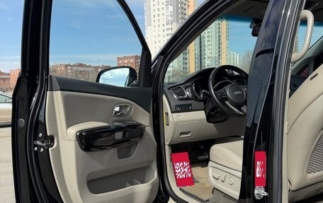 KIA Carnival III, 2020 год, 2 900 000 рублей, 7 фотография