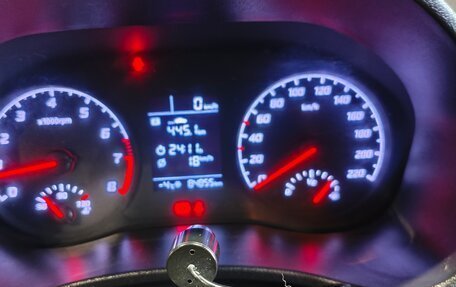 Hyundai Solaris II рестайлинг, 2022 год, 1 400 000 рублей, 8 фотография