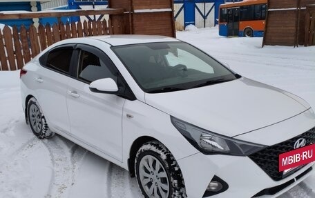 Hyundai Solaris II рестайлинг, 2022 год, 1 400 000 рублей, 6 фотография