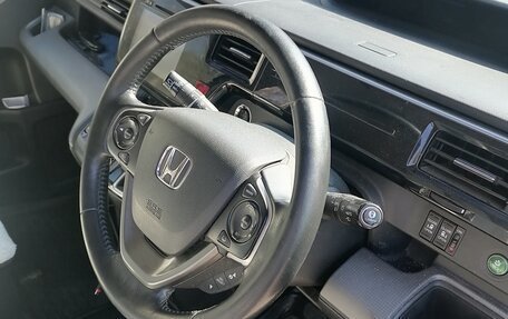 Honda Stepwgn IV, 2015 год, 1 800 000 рублей, 12 фотография