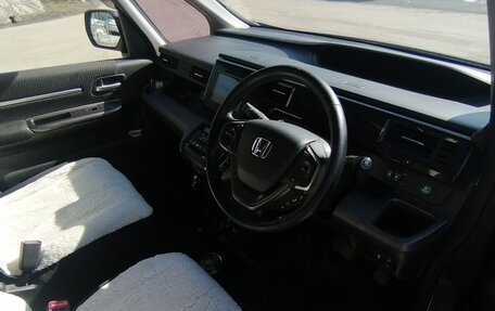 Honda Stepwgn IV, 2015 год, 1 800 000 рублей, 13 фотография