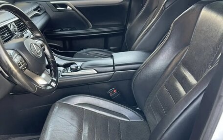 Lexus RX IV рестайлинг, 2017 год, 4 100 000 рублей, 13 фотография