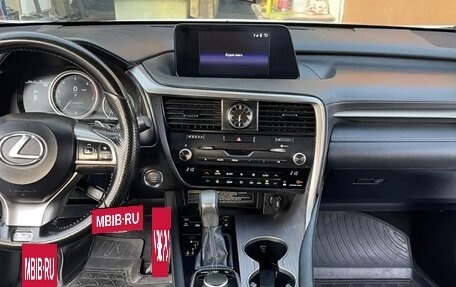 Lexus RX IV рестайлинг, 2017 год, 4 100 000 рублей, 6 фотография