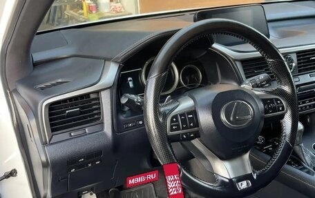 Lexus RX IV рестайлинг, 2017 год, 4 100 000 рублей, 17 фотография