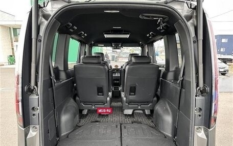 Honda Stepwgn, 2022 год, 2 250 000 рублей, 11 фотография