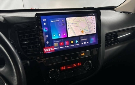 Mitsubishi Outlander III рестайлинг 3, 2019 год, 2 099 000 рублей, 15 фотография