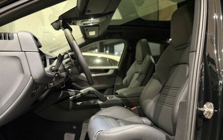 Porsche Cayenne III, 2025 год, 17 370 000 рублей, 19 фотография