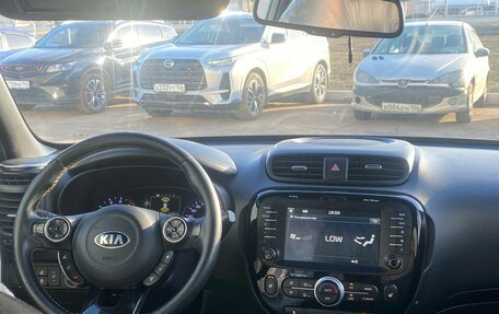 KIA Soul II рестайлинг, 2015 год, 1 426 550 рублей, 7 фотография