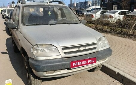 Chevrolet Niva I рестайлинг, 2003 год, 320 000 рублей, 1 фотография
