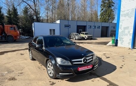 Mercedes-Benz C-Класс, 2012 год, 1 350 000 рублей, 1 фотография