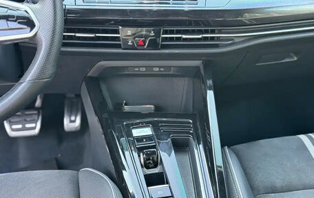 Volkswagen Golf VIII, 2023 год, 1 750 555 рублей, 11 фотография