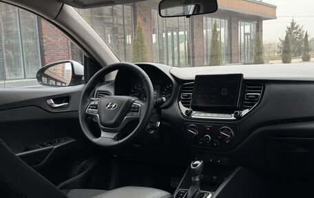 Hyundai Solaris II рестайлинг, 2021 год, 1 460 000 рублей, 6 фотография