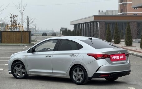 Hyundai Solaris II рестайлинг, 2021 год, 1 460 000 рублей, 2 фотография