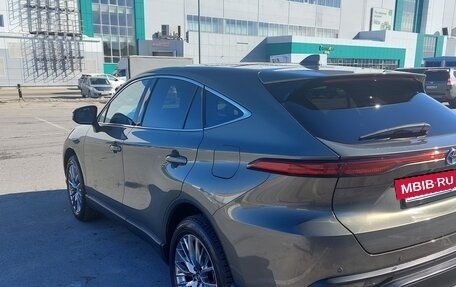 Toyota Harrier, 2021 год, 5 100 000 рублей, 3 фотография