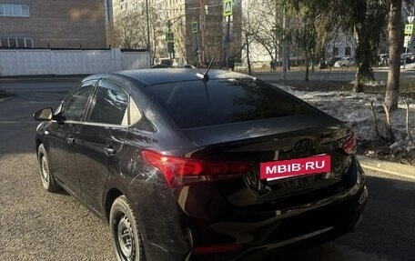 Hyundai Solaris II рестайлинг, 2019 год, 1 250 000 рублей, 4 фотография