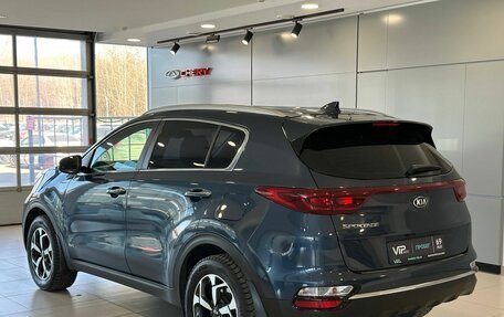 KIA Sportage IV рестайлинг, 2020 год, 2 457 000 рублей, 6 фотография