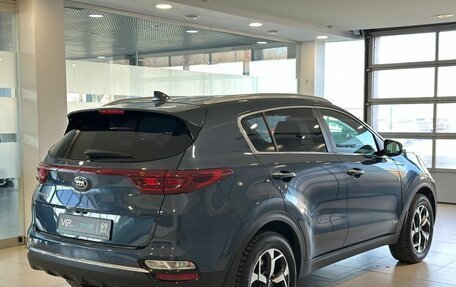 KIA Sportage IV рестайлинг, 2020 год, 2 457 000 рублей, 4 фотография