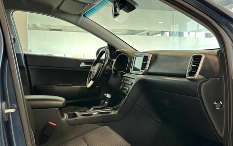 KIA Sportage IV рестайлинг, 2020 год, 2 457 000 рублей, 8 фотография