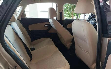 Volkswagen Polo VI (EU Market), 2015 год, 1 395 000 рублей, 14 фотография