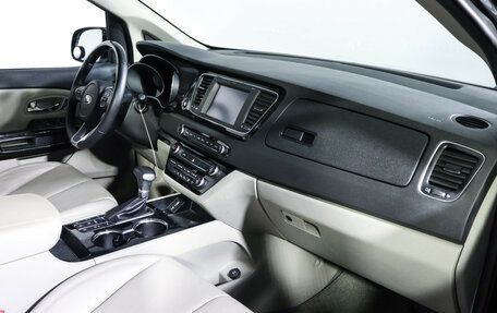 KIA Carnival III, 2019 год, 2 949 700 рублей, 9 фотография