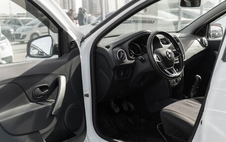 Renault Logan II, 2019 год, 720 000 рублей, 8 фотография