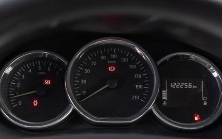 Renault Logan II, 2019 год, 720 000 рублей, 17 фотография