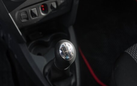 Renault Logan II, 2019 год, 720 000 рублей, 16 фотография