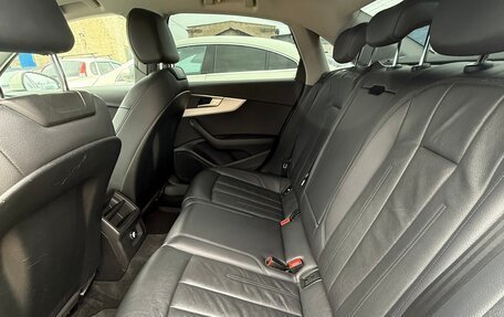 Audi A4, 2017 год, 2 200 000 рублей, 9 фотография