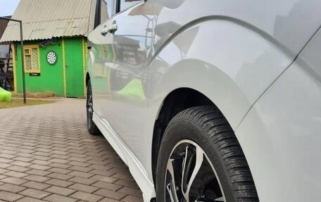 Honda Stepwgn IV, 2020 год, 1 970 000 рублей, 3 фотография