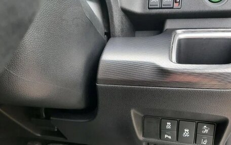 Honda Stepwgn IV, 2020 год, 1 970 000 рублей, 11 фотография