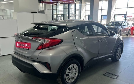 Toyota C-HR I рестайлинг, 2019 год, 2 529 000 рублей, 6 фотография