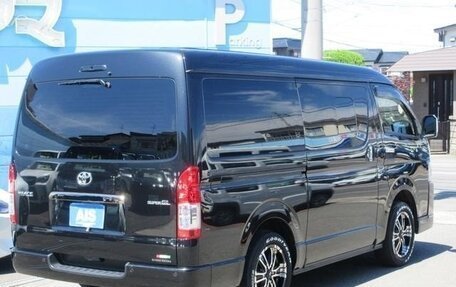 Toyota HiAce H200, 2023 год, 4 715 000 рублей, 6 фотография