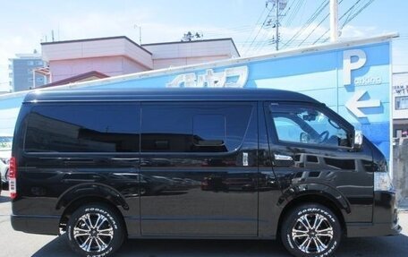 Toyota HiAce H200, 2023 год, 4 715 000 рублей, 4 фотография