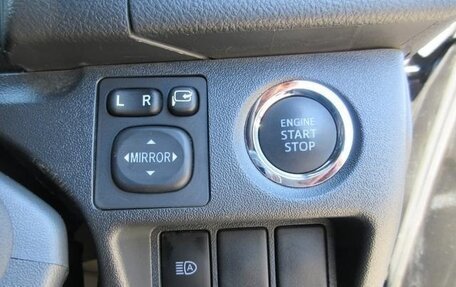 Toyota HiAce H200, 2023 год, 4 715 000 рублей, 17 фотография