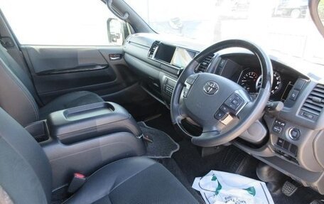 Toyota HiAce H200, 2023 год, 4 715 000 рублей, 13 фотография