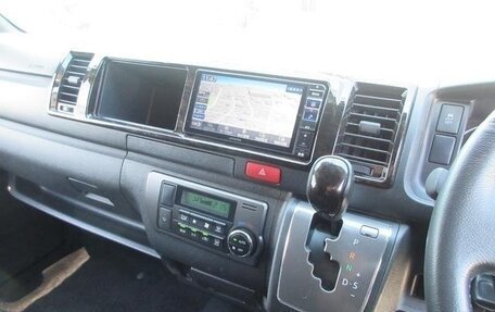 Toyota HiAce H200, 2023 год, 4 715 000 рублей, 19 фотография