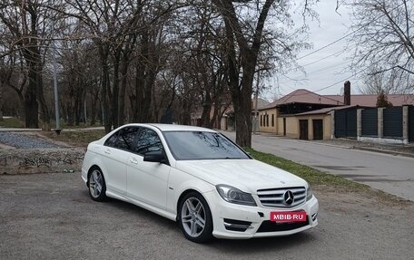 Mercedes-Benz C-Класс, 2011 год, 1 380 000 рублей, 3 фотография