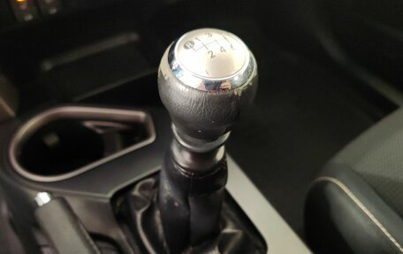 Toyota RAV4, 2016 год, 1 907 400 рублей, 21 фотография