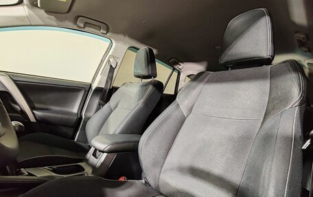 Toyota RAV4, 2016 год, 1 907 400 рублей, 13 фотография