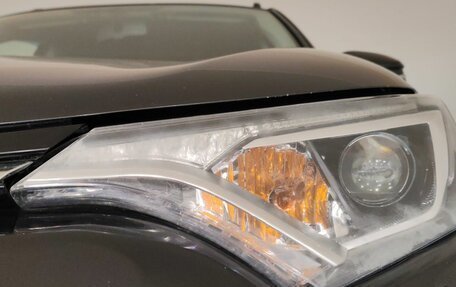 Toyota RAV4, 2016 год, 1 907 400 рублей, 24 фотография